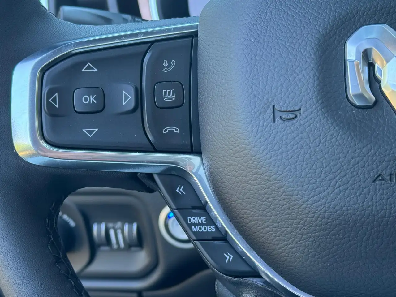 Dodge RAM 2024 — фото 15