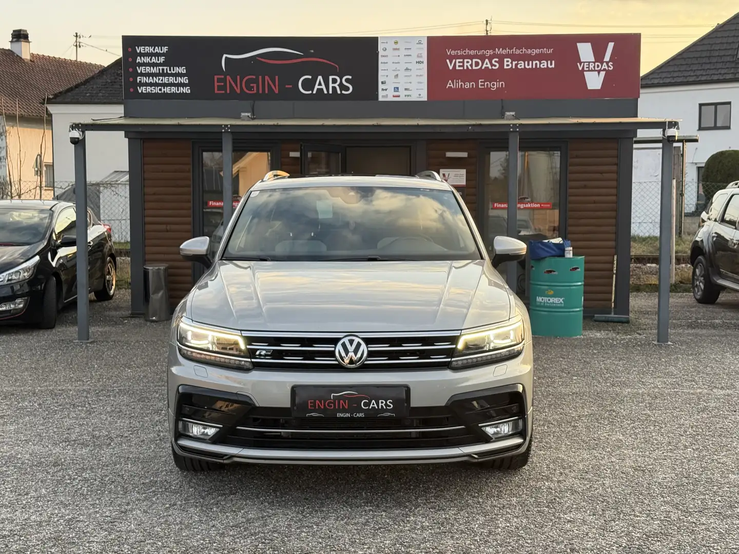 Volkswagen Tiguan 2,0 TDI R-Line 4Motion Highline DSG - 2