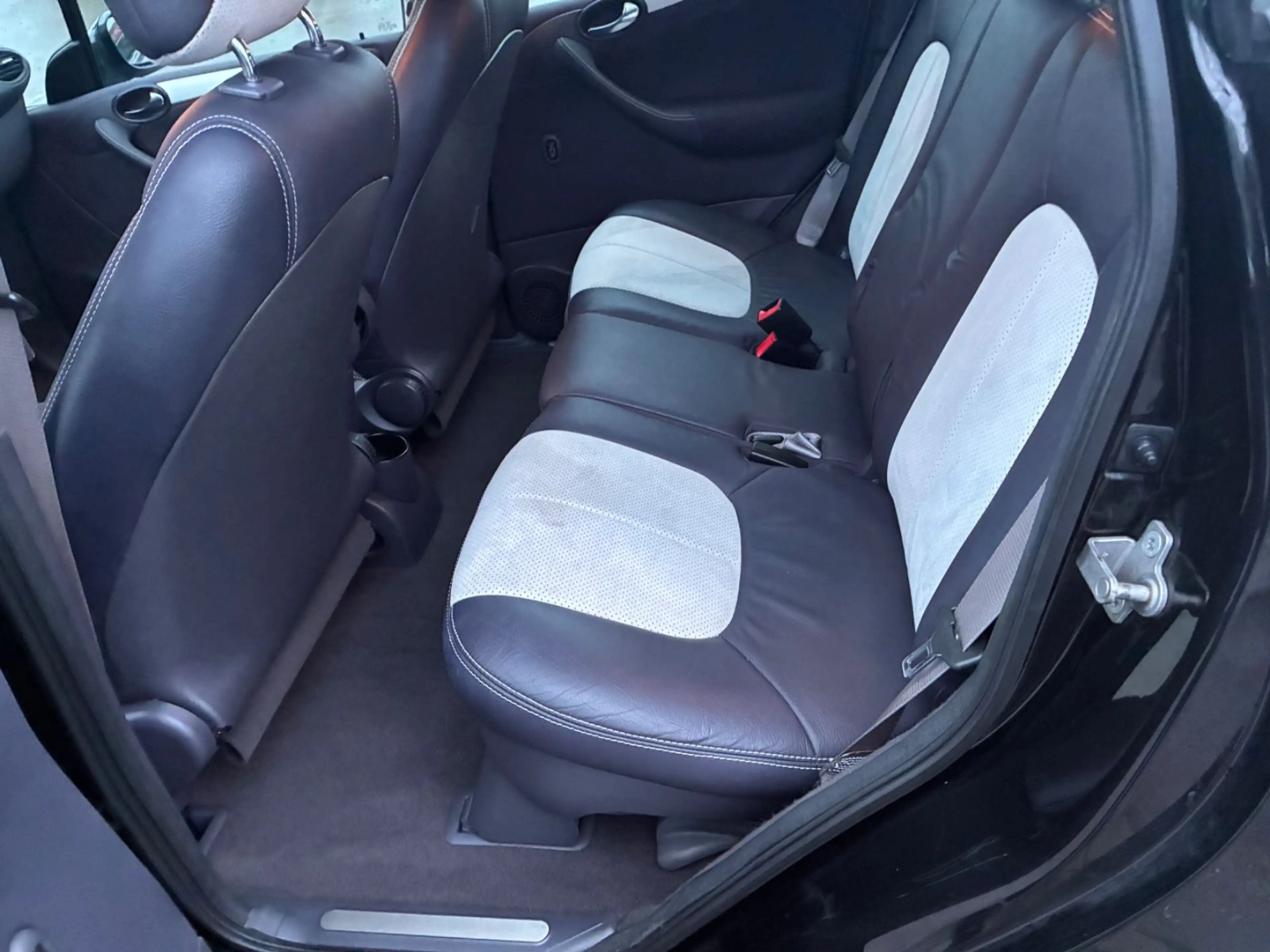 Mercedes-Benz A 210 Evolution — photo 8