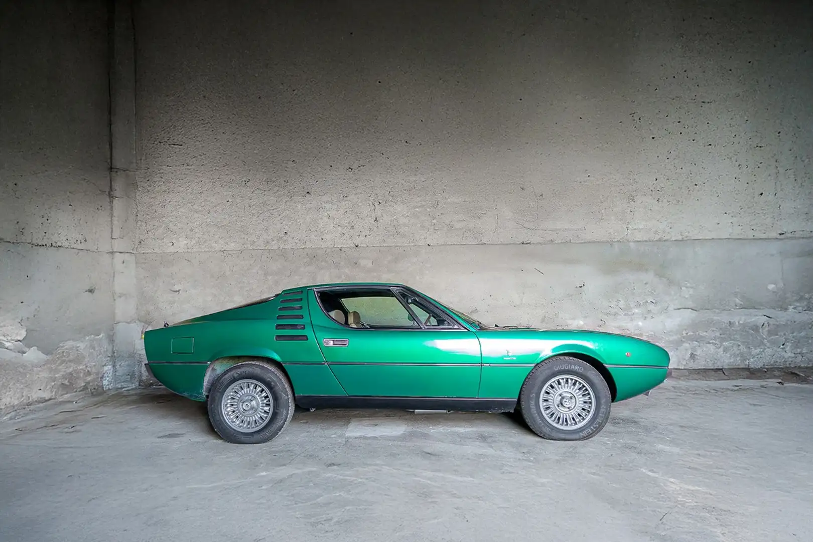 Alfa Romeo Montreal 2.6 V8 Coupé 200 cv Vert - 2