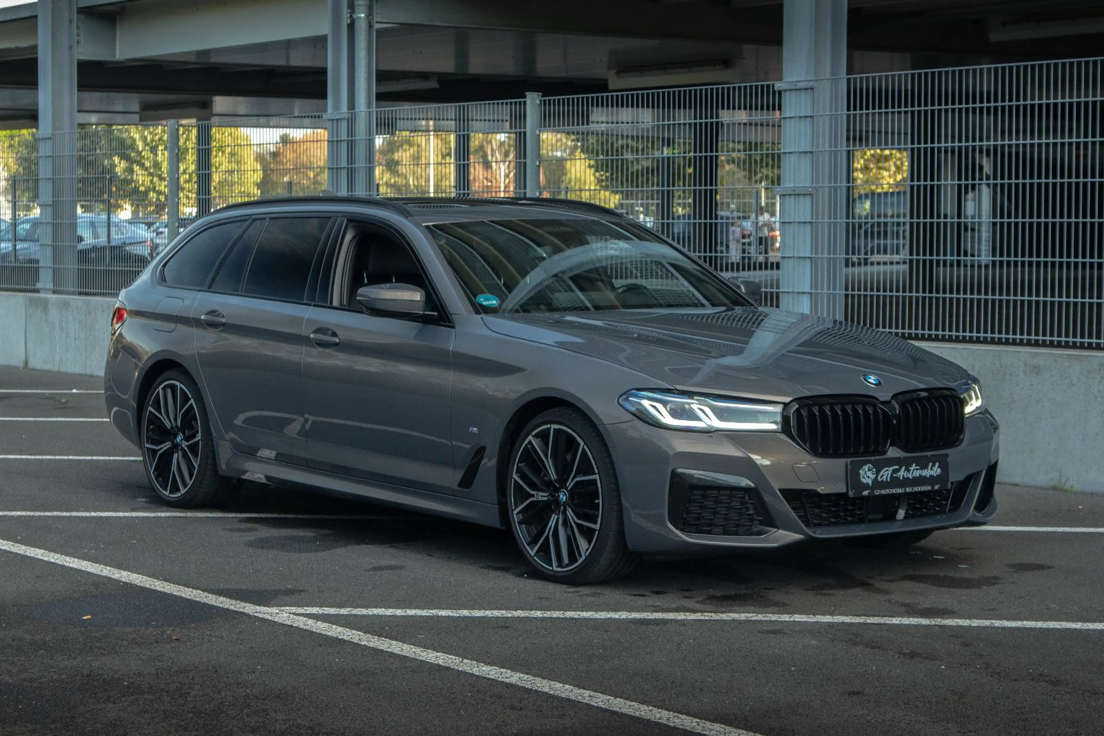 BMW 540 d T xDrive *M Sport*Standheizung*Laser*PANO* — photo 12