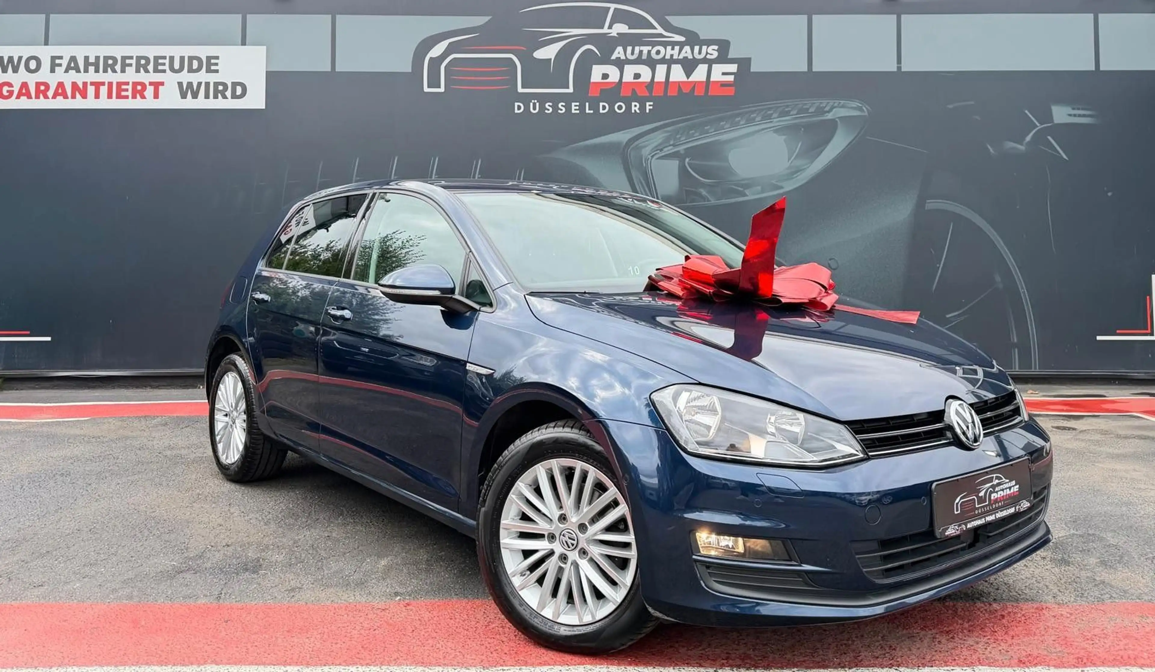 Volkswagen Golf VII Lim. Cup*Automatik*Sitzheizung*PDC