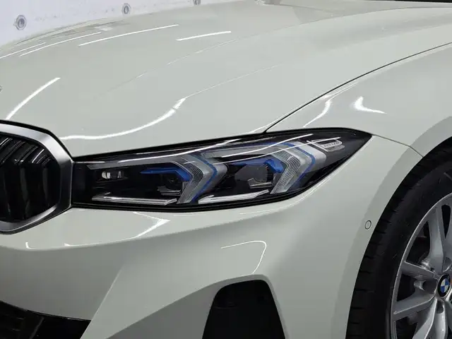 BMW 3 Series view 5
