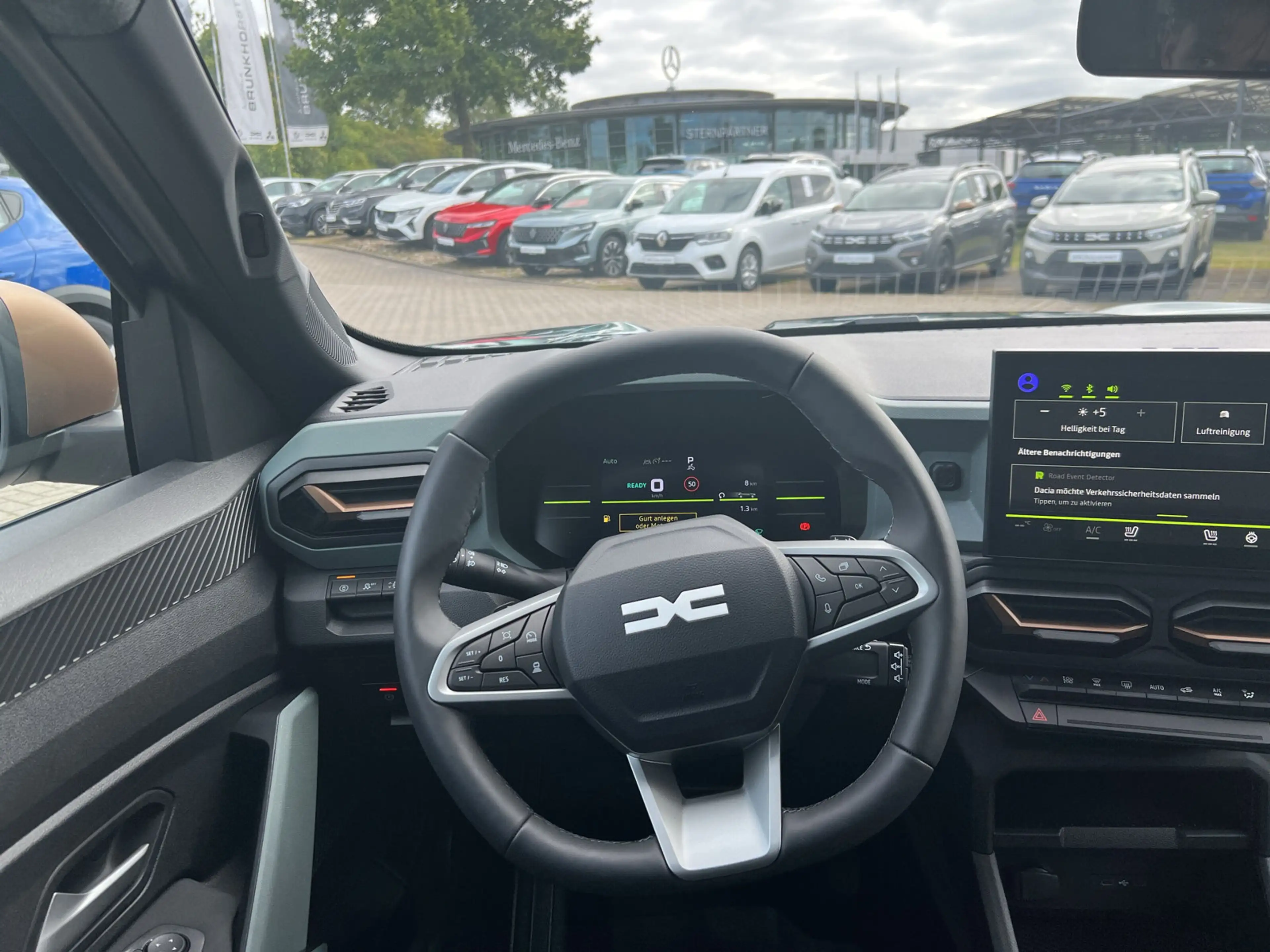 Dacia Duster hybrid-G 150 EDC 4x4 Extreme SHZ+RFK+GJR — photo 7