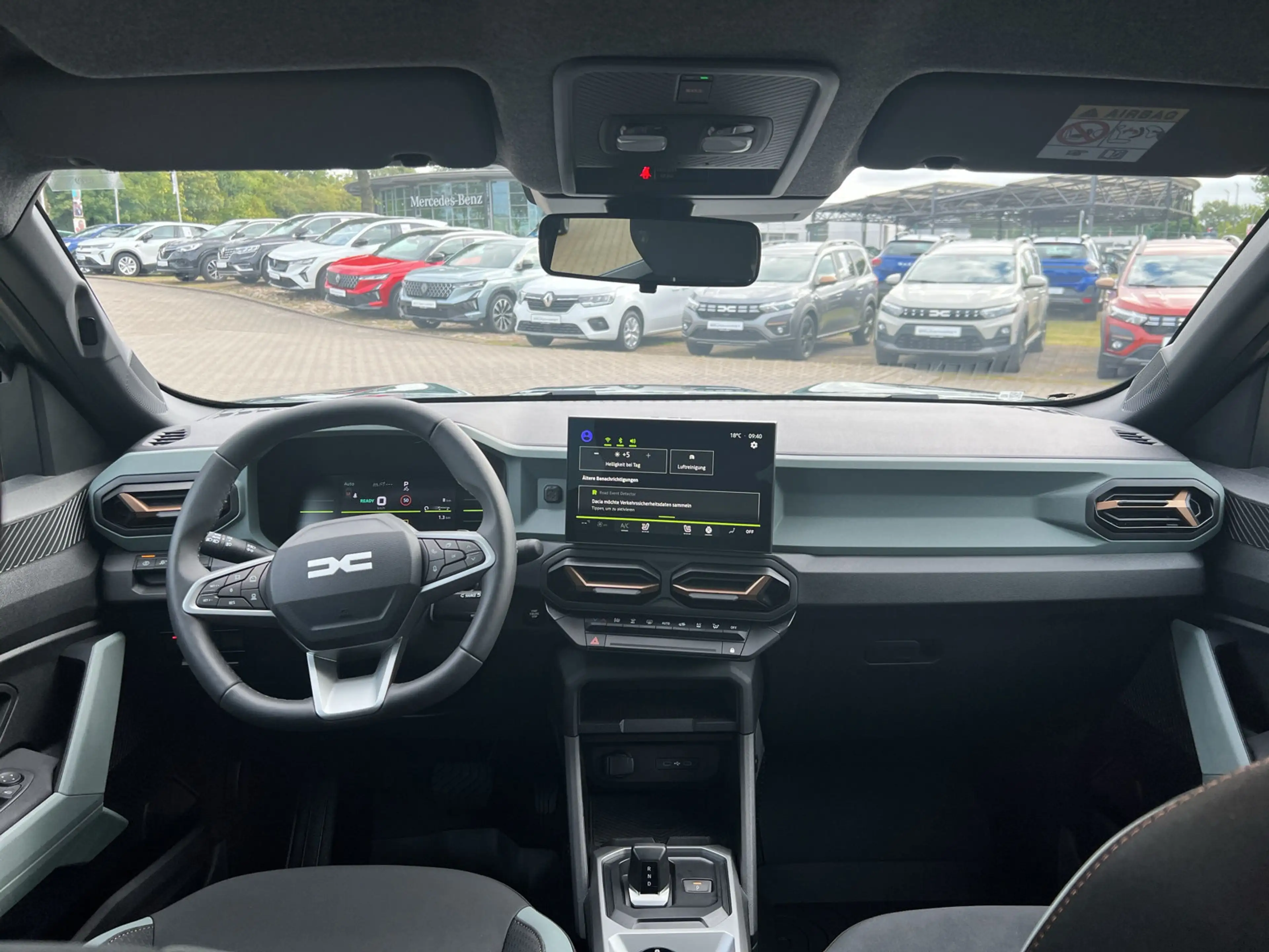 Dacia Duster hybrid-G 150 EDC 4x4 Extreme SHZ+RFK+GJR — photo 6