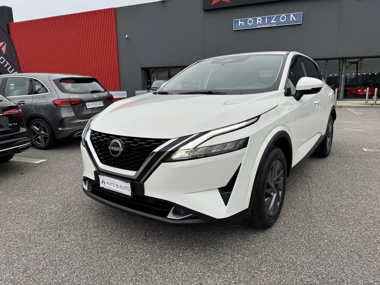 Nissan Qashqai 1.3 mhev Business 2wd 158cv xtronic Blanc - 2