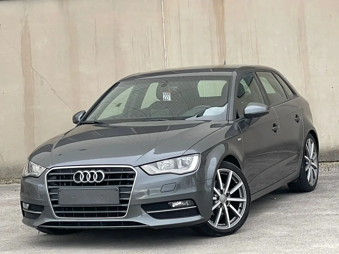 Audi A3 1.6 TDi S LINE/FULLOPTIONS/1PROP CARNET/EURO6B!!!! Grigio - 1