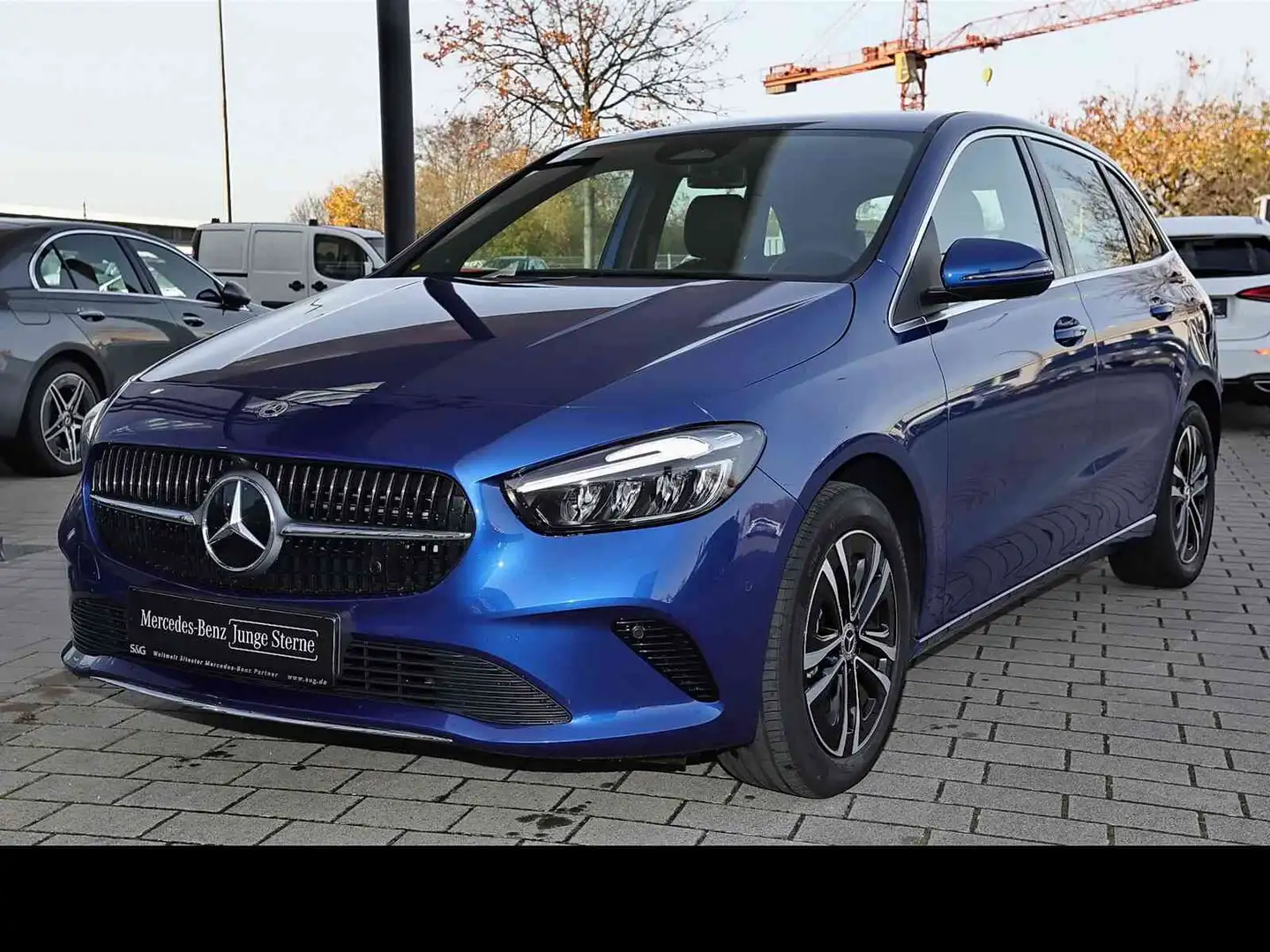 Mercedes-Benz B 250 e CARPLAY+LED+17 ZOLL+MBUX+KAMERA+AC 11 KW Bleu - 1