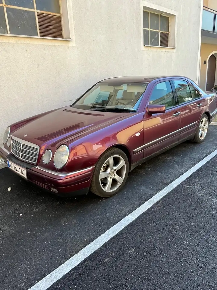 Mercedes-Benz E 290 Elegance TD Aut., foto 2