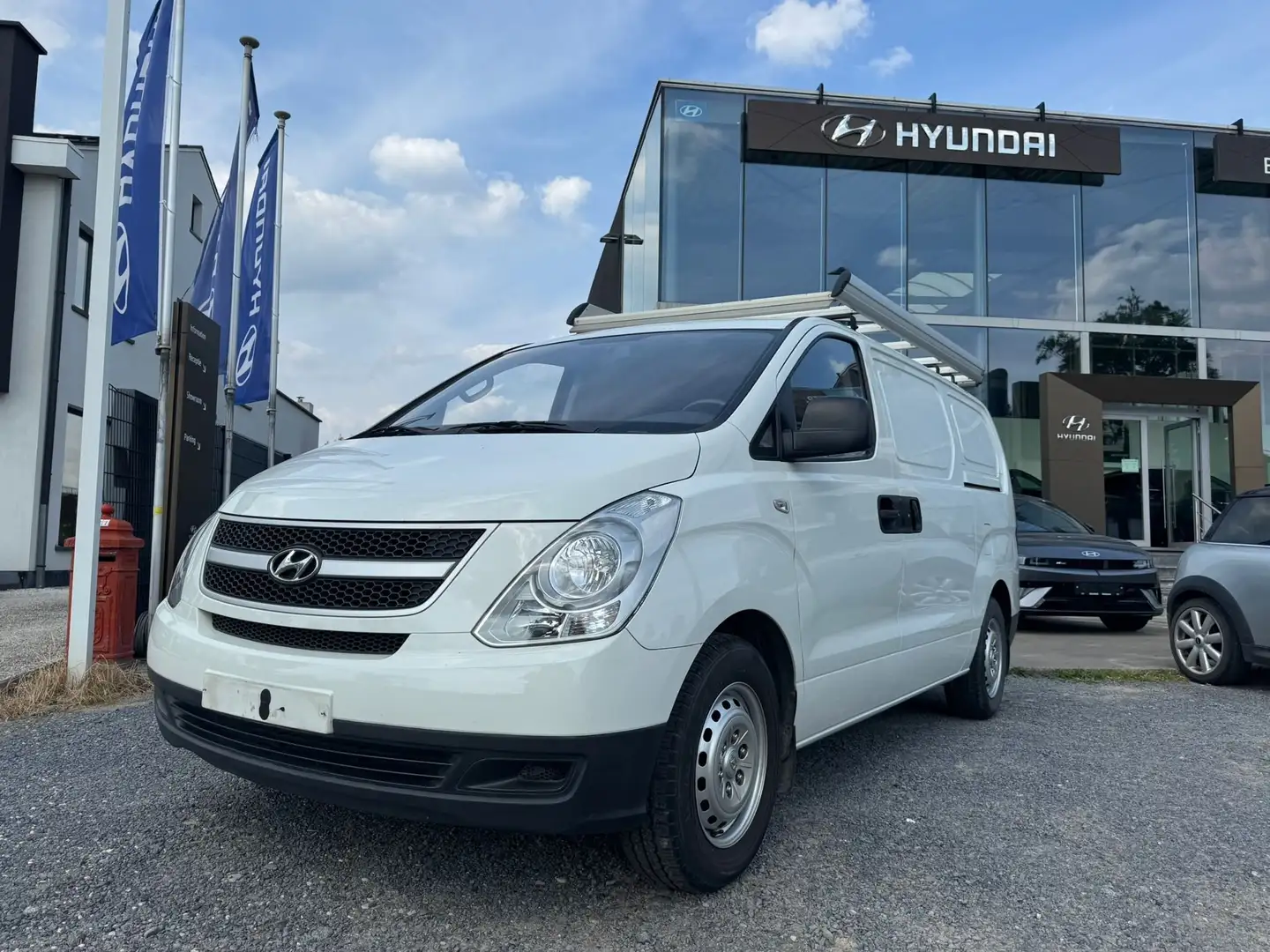 Hyundai H-1 2.5 CRDi Comfort Blanc - 1