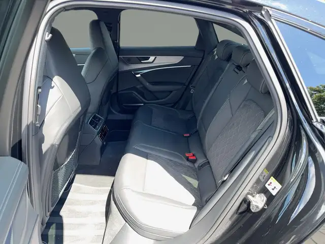 Audi S6 view 12