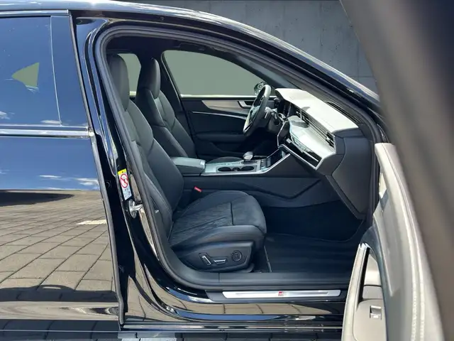 Audi S6 view 15