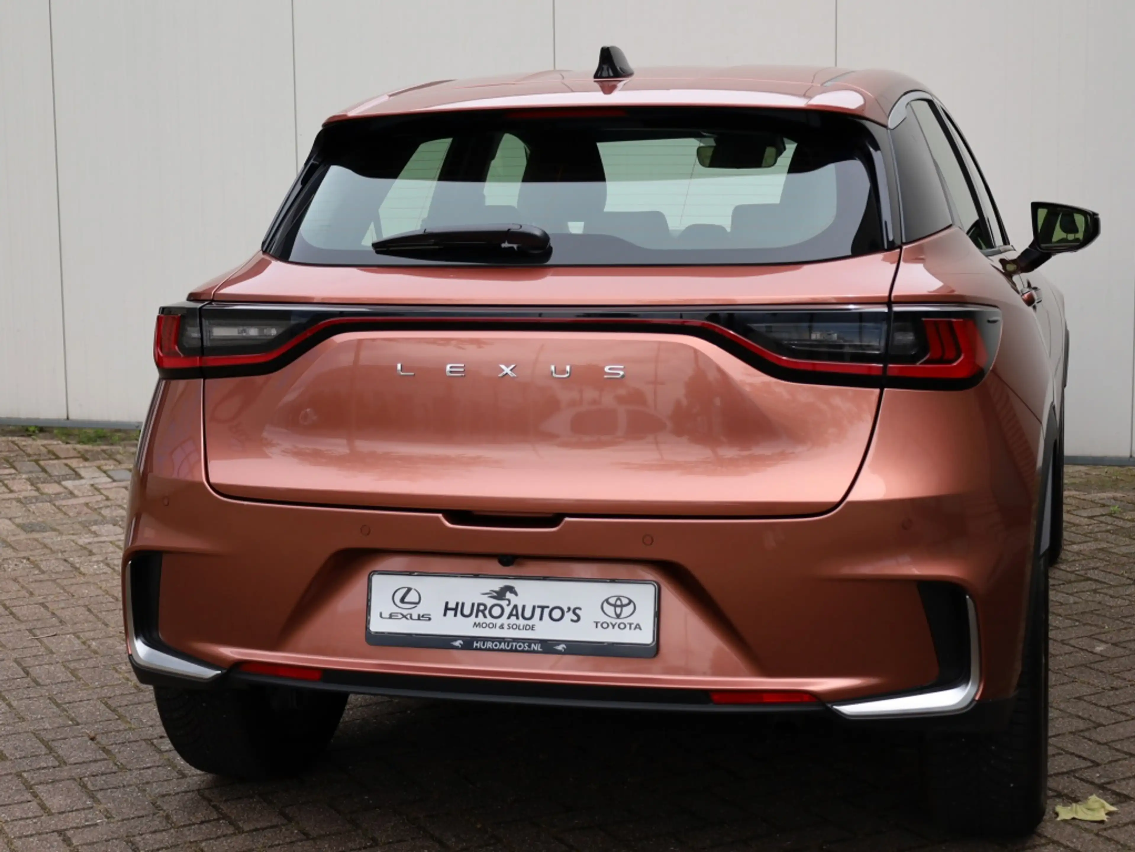 Lexus LBX Elegant 2WD | Advanced Pack | Mark Levinson | 360 — photo 40