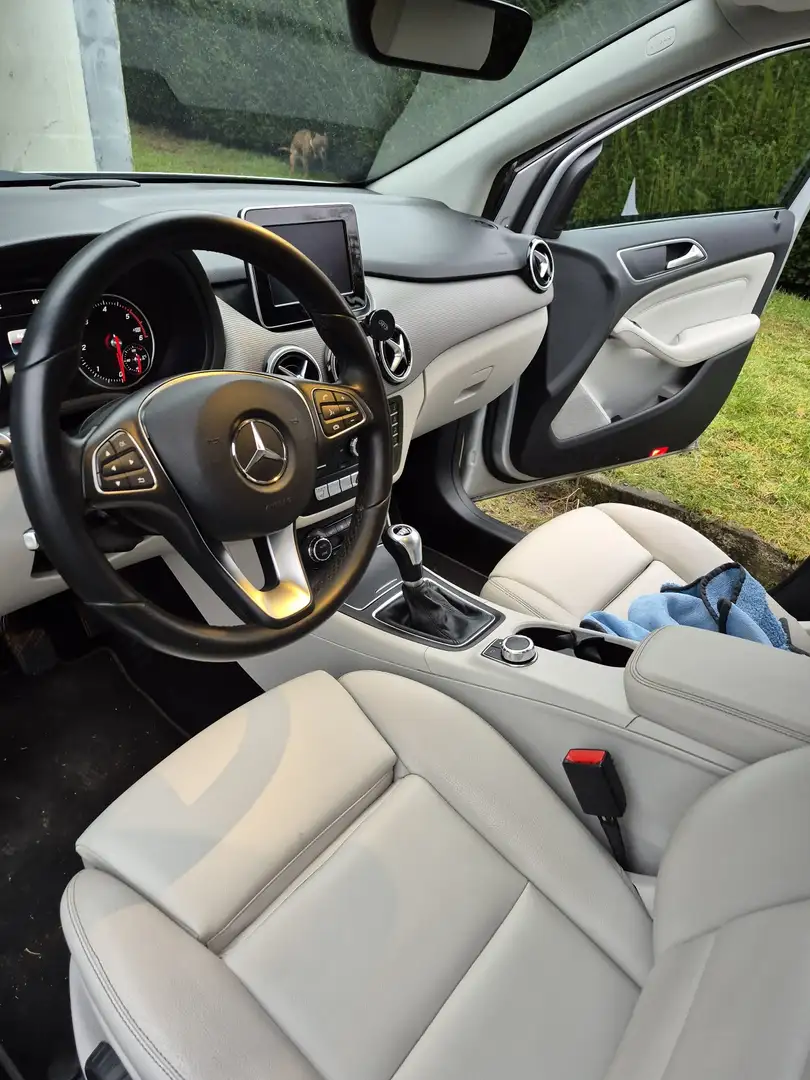 Mercedes-Benz B 180 d BE Edition - 2