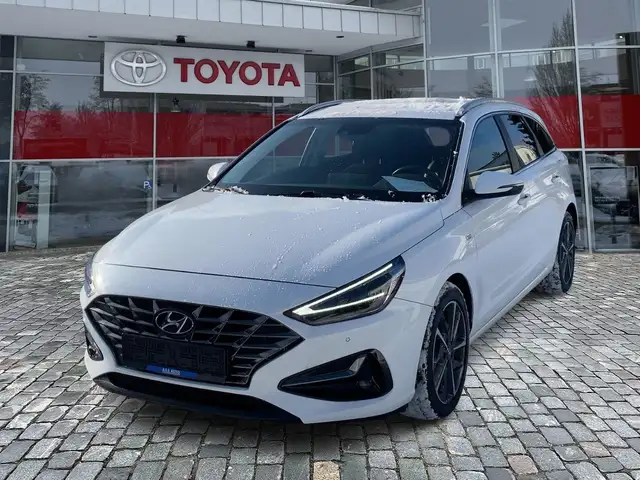 Hyundai i30 cw 1.5 T-GDI Trend Kombi mit wenig KM