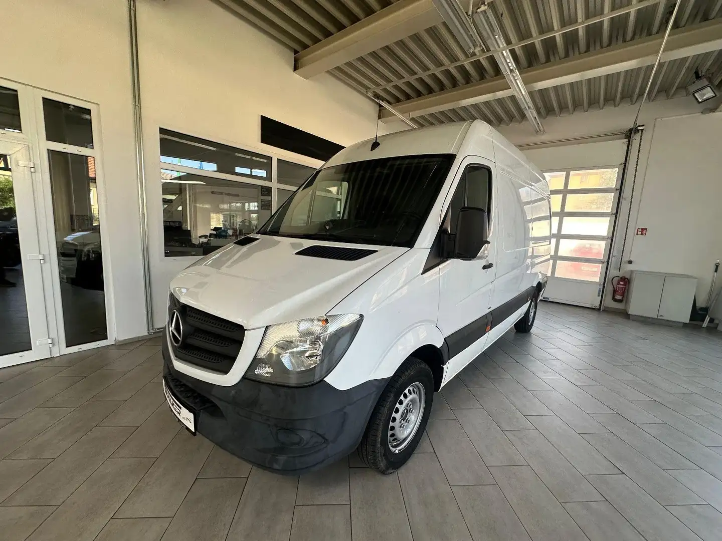 Mercedes-Benz Sprinter II Kasten L2/H2 Blanc - 2