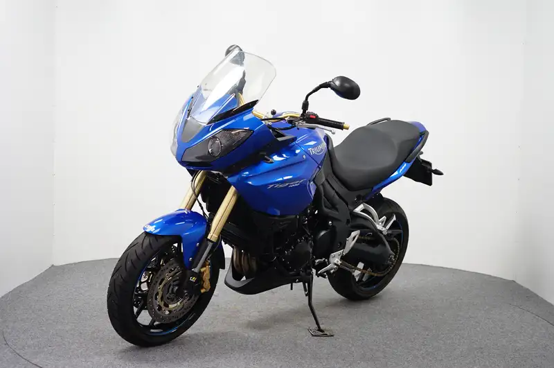 Triumph Tiger 1050 - foto 4