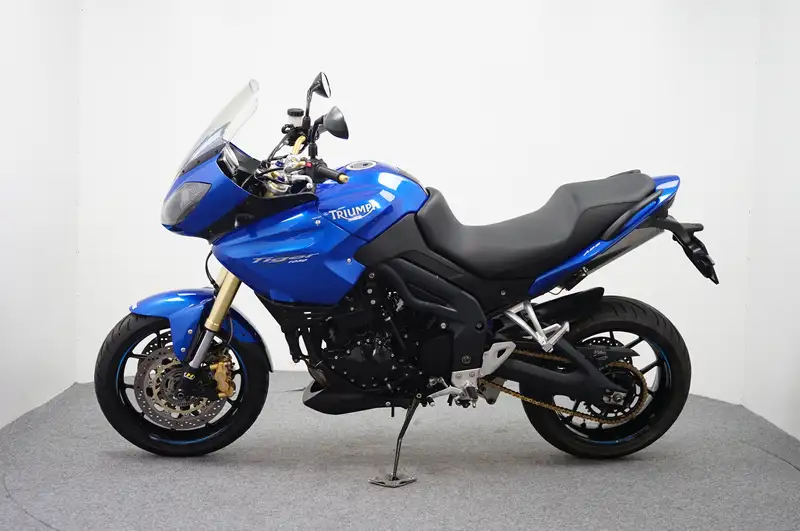 Triumph Tiger 1050 - foto 5
