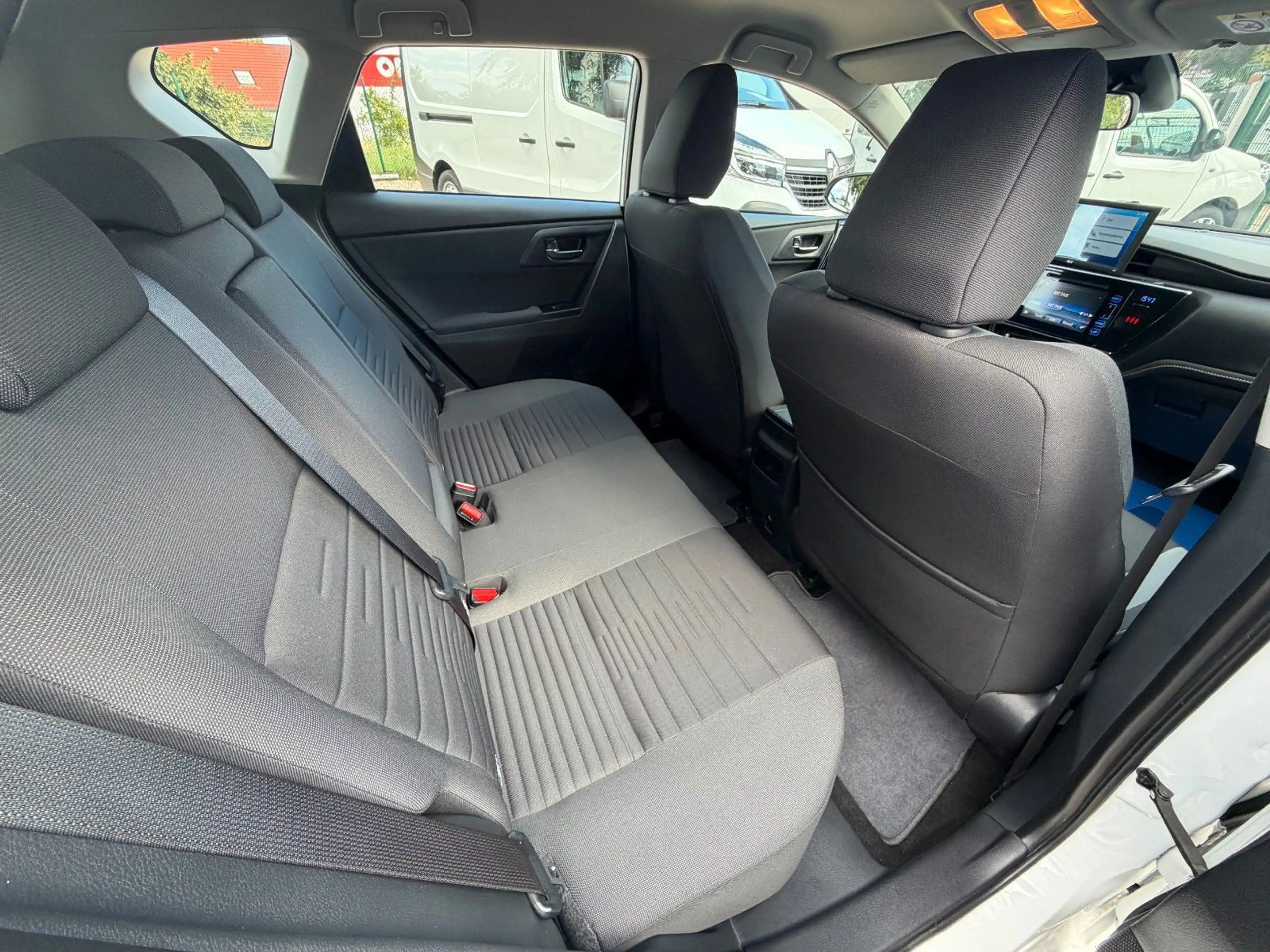 Toyota Auris Comfort*2.HD*Klima*Navi*Kamera*TÜV NEU — photo 12