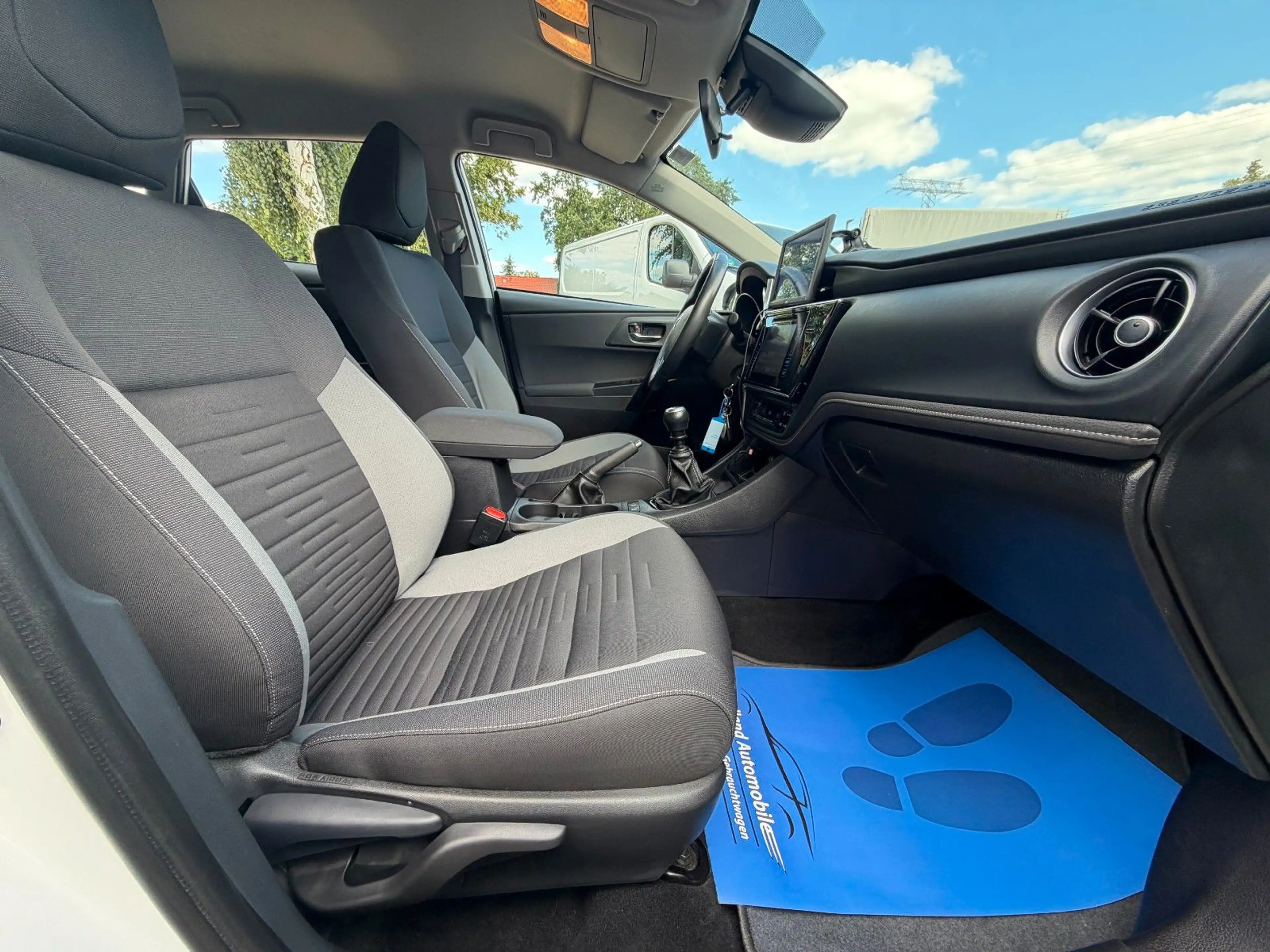 Toyota Auris Comfort*2.HD*Klima*Navi*Kamera*TÜV NEU — photo 11