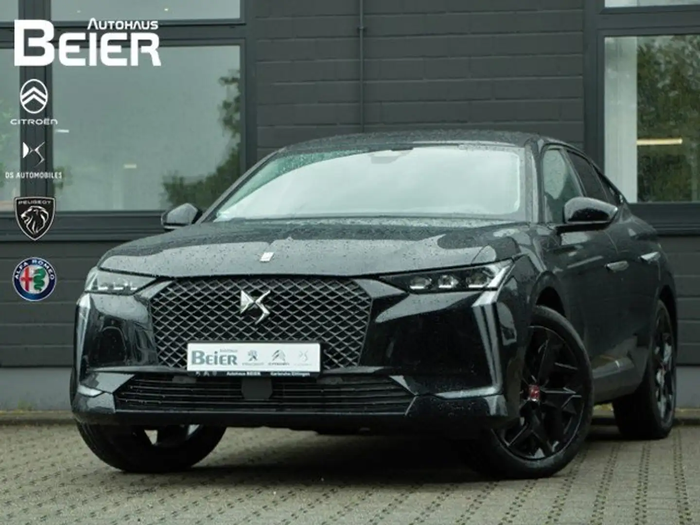 DS Automobiles DS 4 DS4 Performance Line Hybrid 225 Focal Sound-System Schwarz - 1