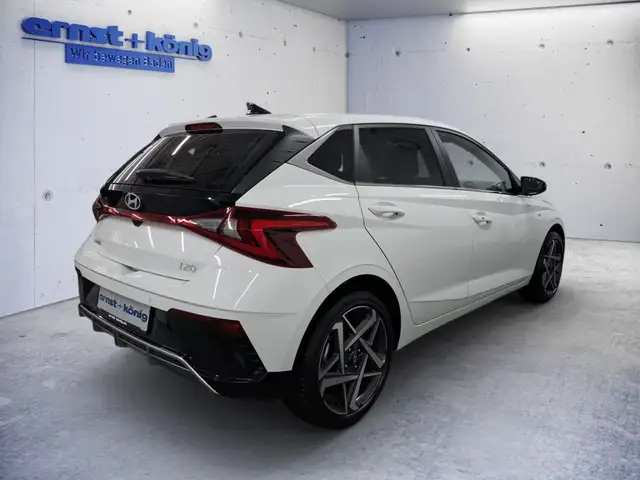 Hyundai i20 view 3