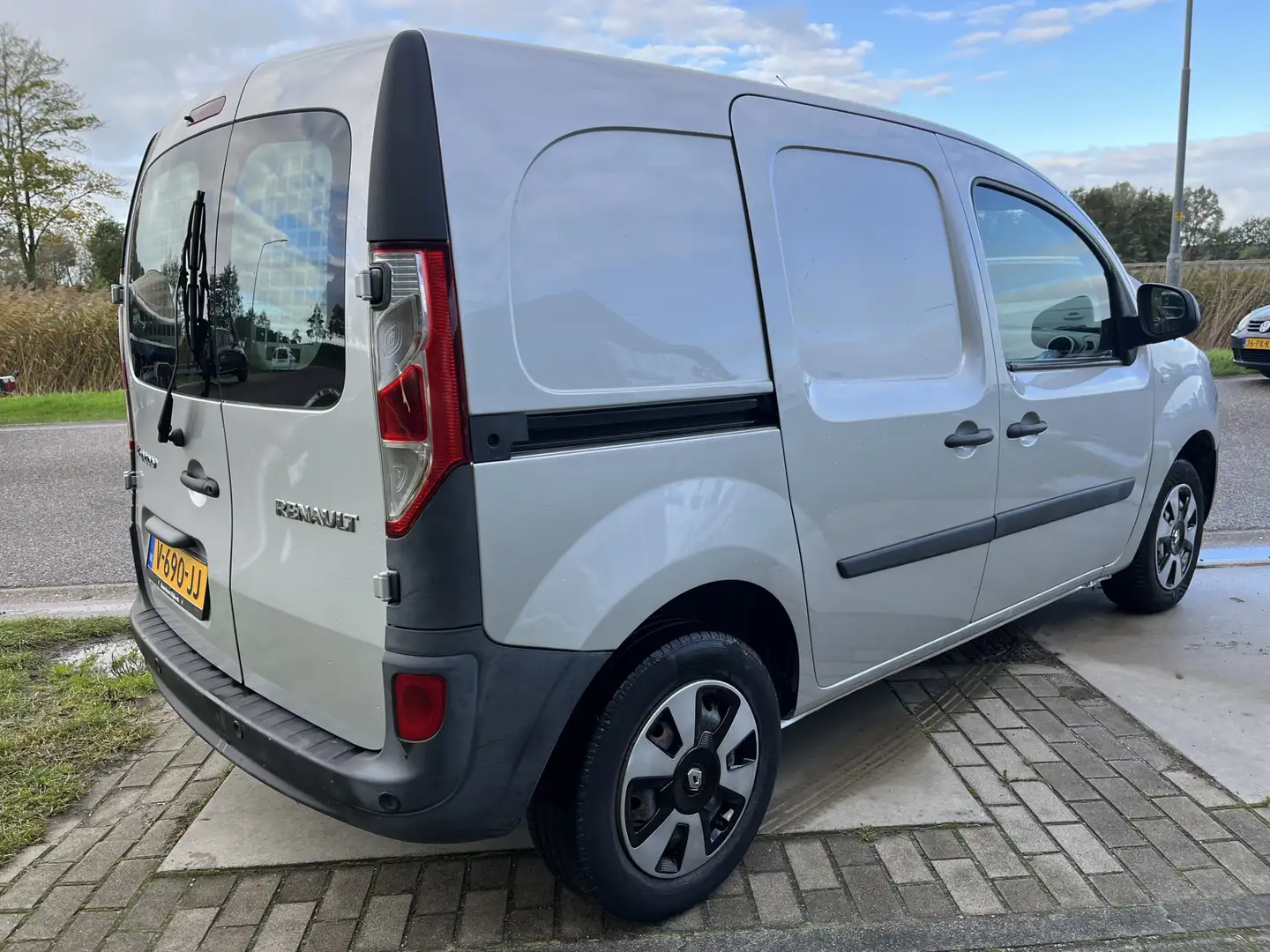 Renault Kangoo 1.5 dCi 75 Energy Comfort / Excl. BTW / Parkeersen - 2
