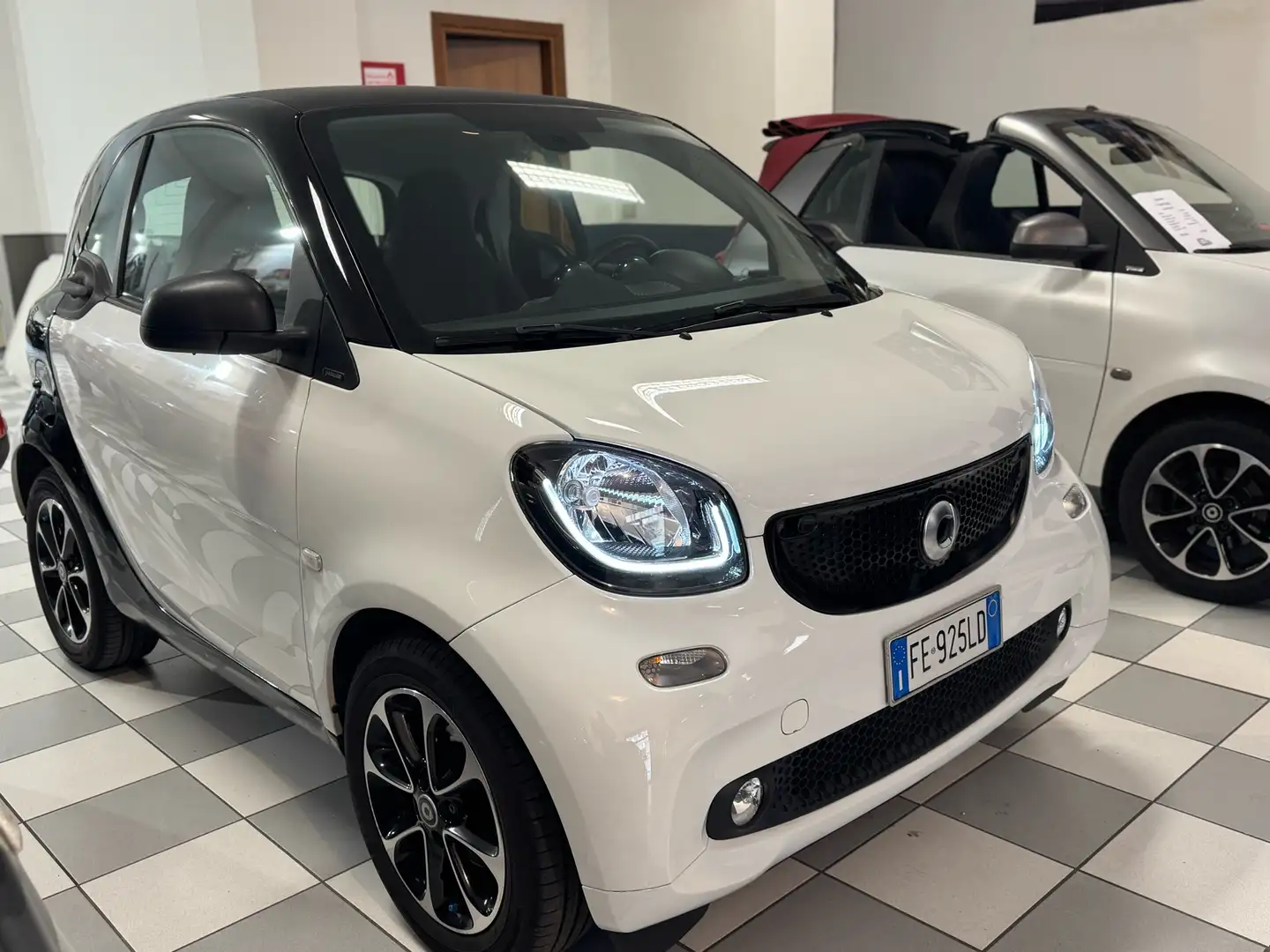 smart forTwo 1.0 71cv twinamic garanzia 12 mesi - 1
