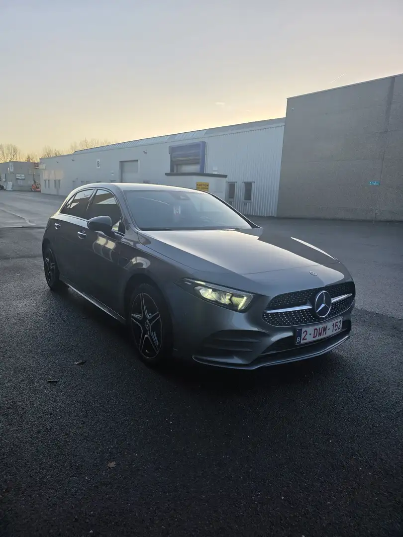 Mercedes-Benz 250 A250e AMG line Gris - 2