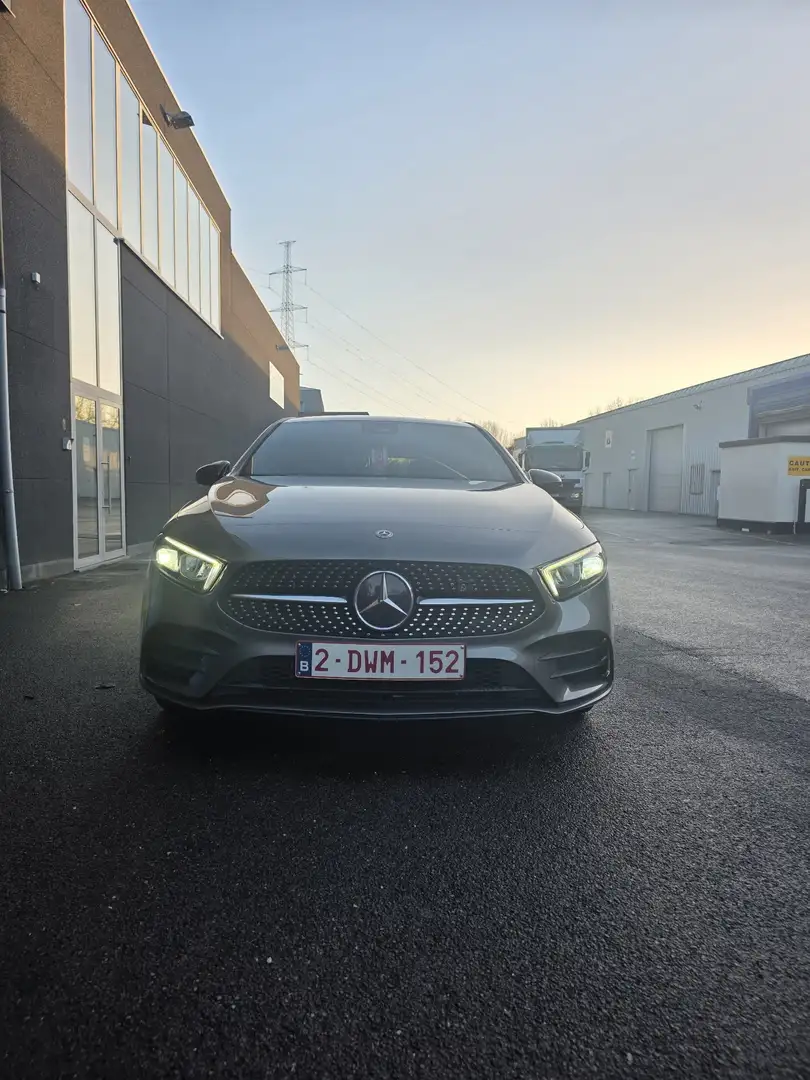 Mercedes-Benz 250 A250e AMG line Gris - 1