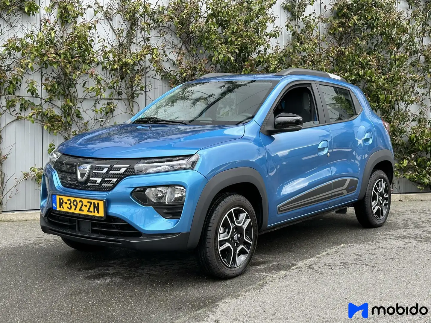 Dacia Spring Business | 27 kWh | Bluetooth | Kék - 1