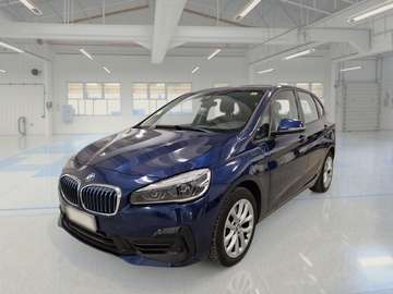 225xe ACTIVE TOURER iPerformance Business autom.