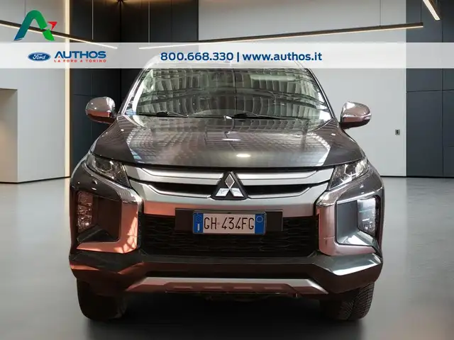 Mitsubishi L200 d.cab 2.3d Intense 4wd 150cv auto