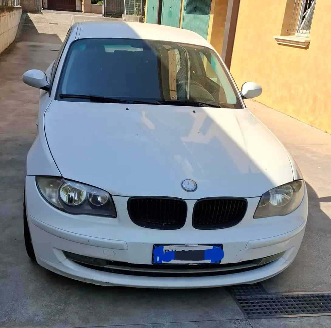 BMW 116 116d+3p+2.0+Futura+116cv+dpf White - 1