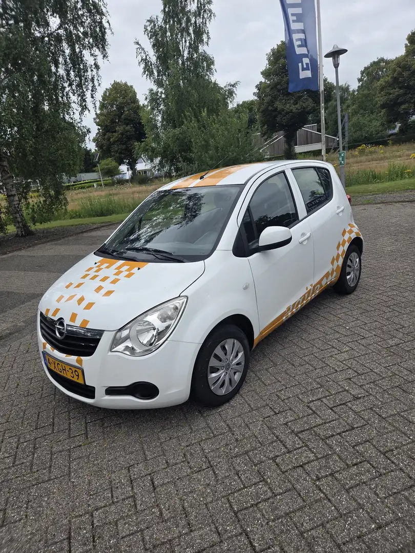 Opel Agila 1.0 Essentia Wit - 1