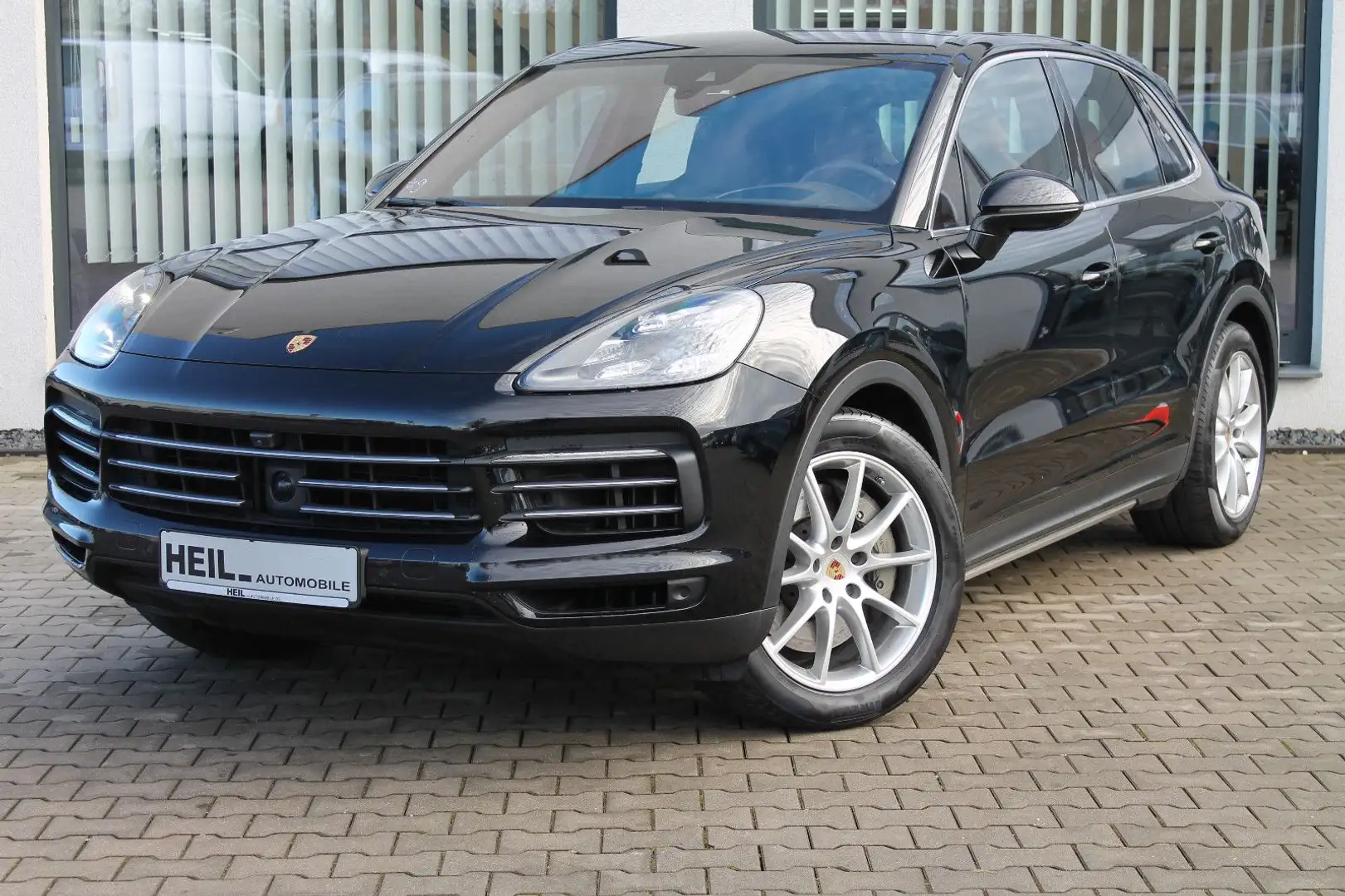 Porsche Cayenne S*MATRIX-LED*STH*NAVI*AHK*KAMERA*ACC* Noir - 1