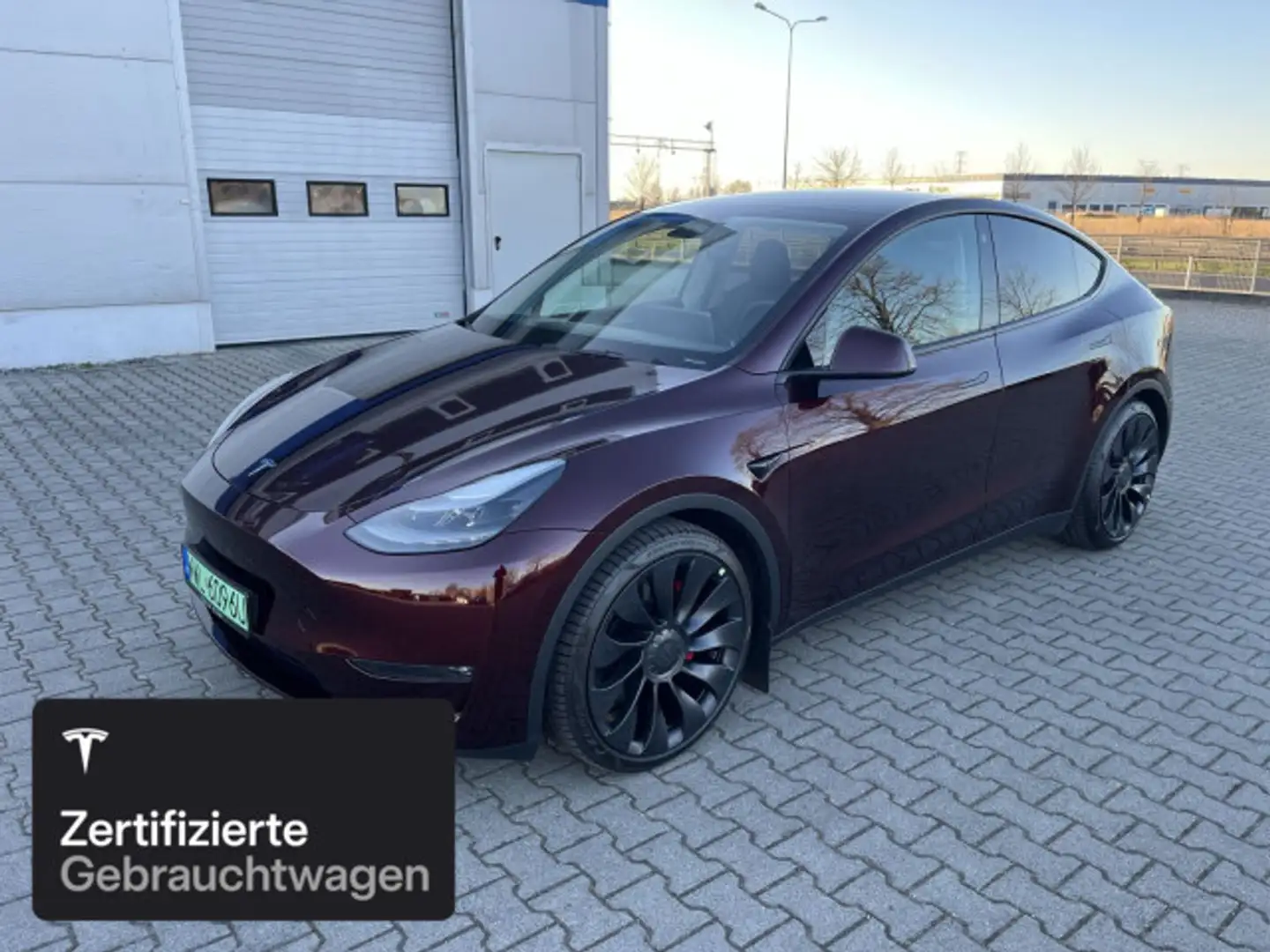 Tesla Model Y Performance Zwart - 1