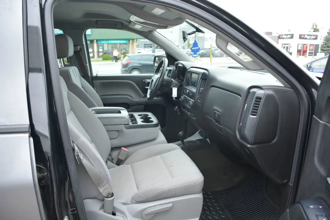 Chevrolet Silverado 1500 снимка Chevrolet Silverado 1500