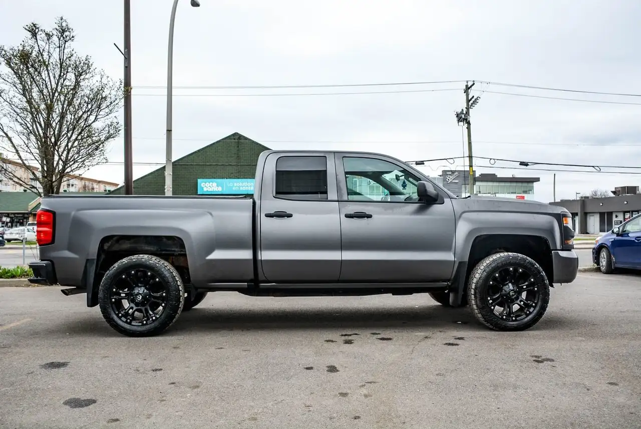Chevrolet Silverado 1500 снимка Chevrolet Silverado 1500