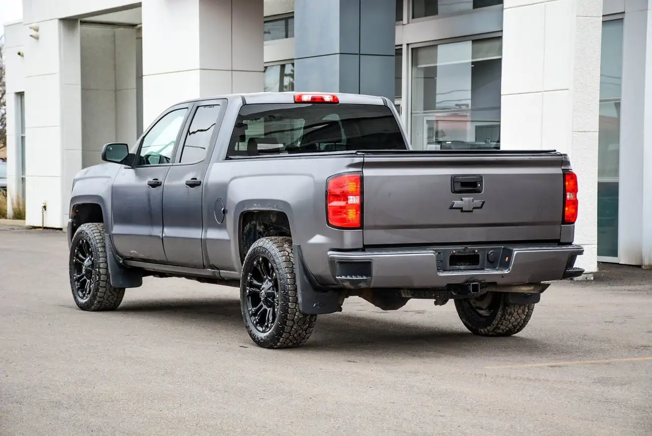 Chevrolet Silverado 1500 снимка Chevrolet Silverado 1500