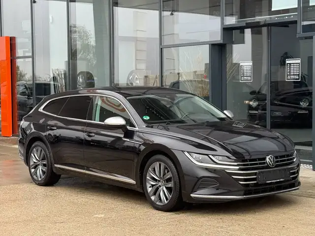 Volkswagen Arteon Elegance Kamera/SHZ/ACC/AHK/LED