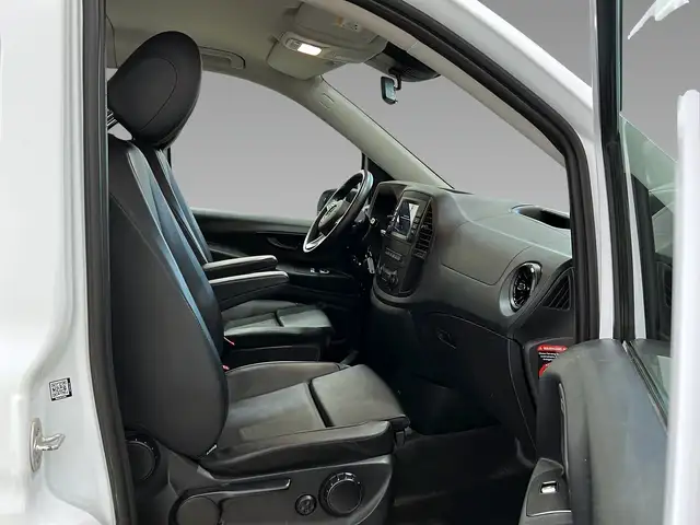 Mercedes-Benz Vito view 12