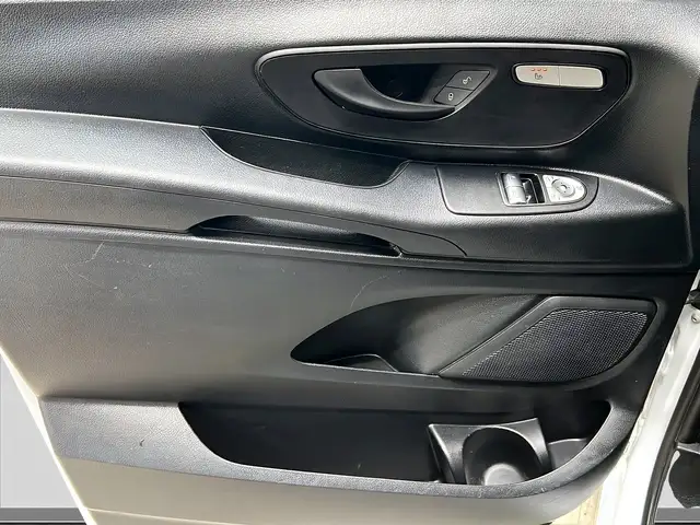 Mercedes-Benz Vito view 15