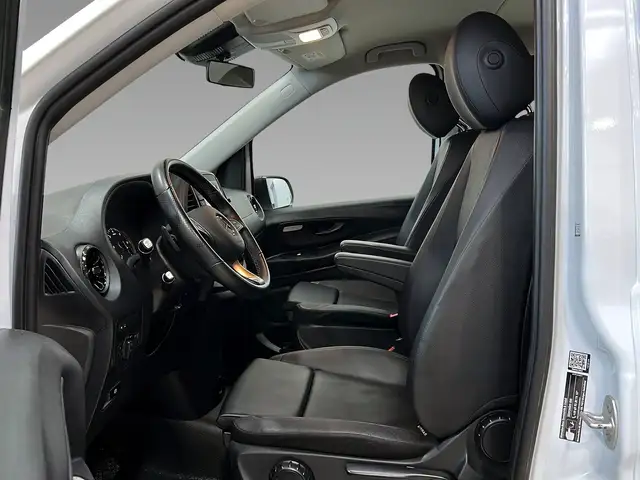 Mercedes-Benz Vito view 9