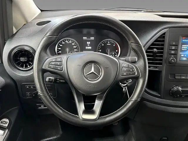 Mercedes-Benz Vito view 13