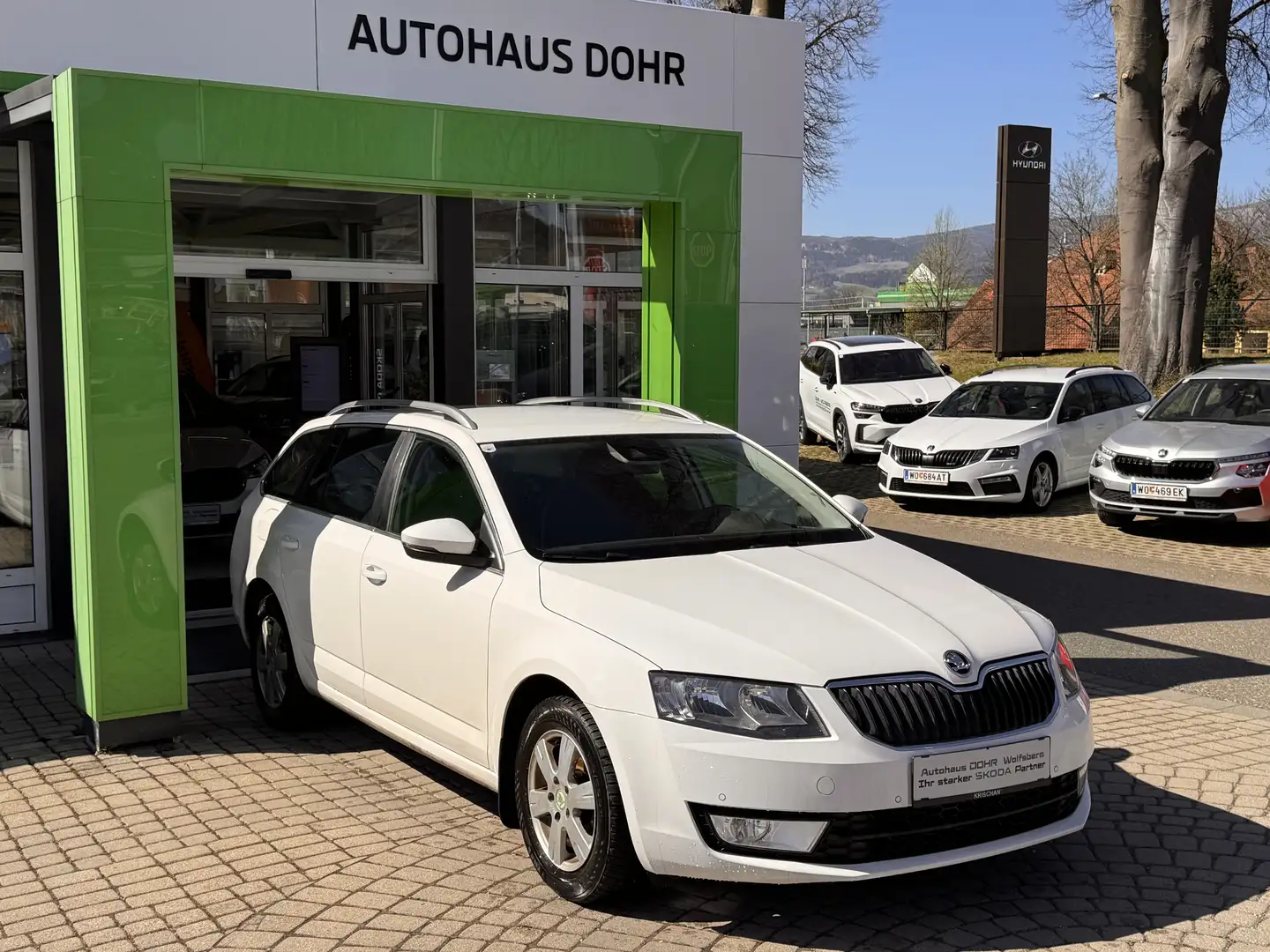 Skoda Octavia Elegance 4x4 Weiß - 1