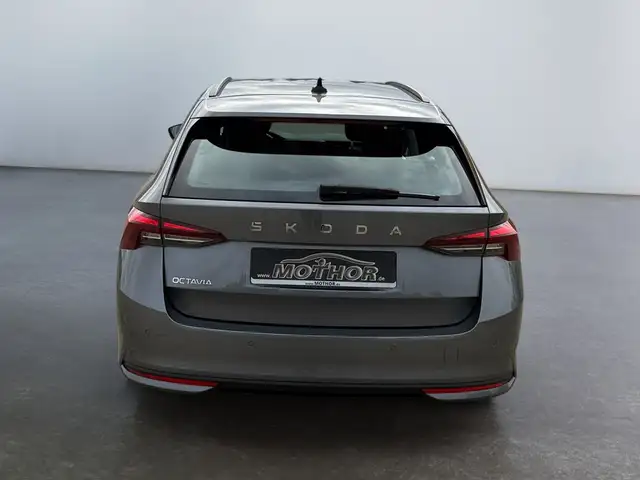 Skoda Octavia view 7