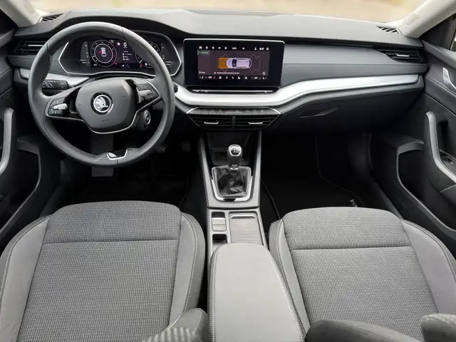 Skoda Octavia view 10