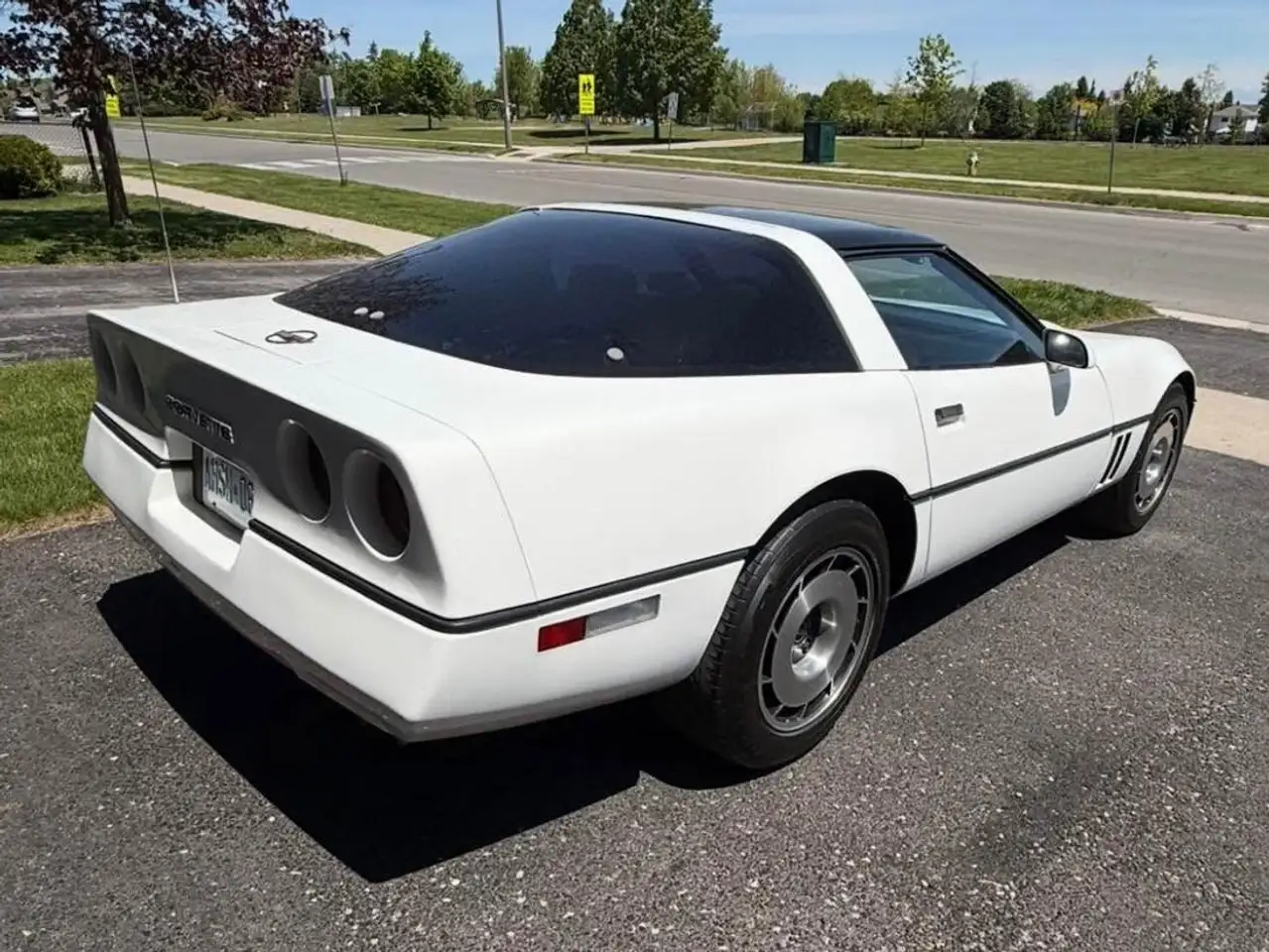 Chevrolet Corvette photo Chevrolet Corvette