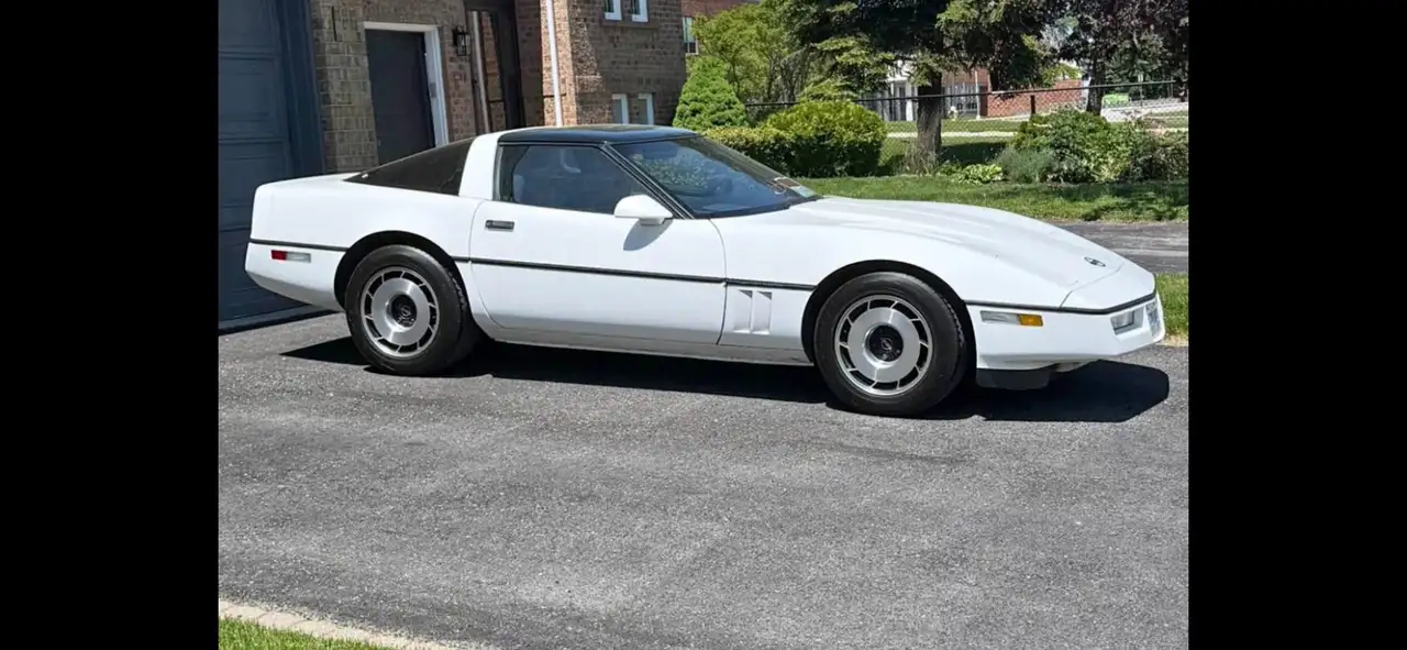 Chevrolet Corvette photo Chevrolet Corvette